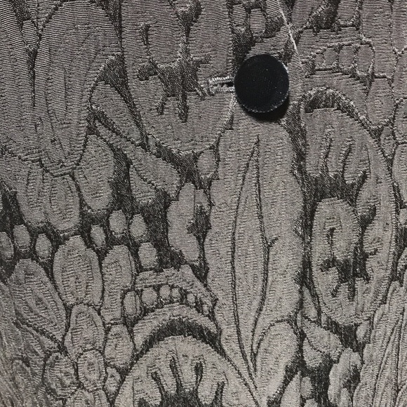 Vest - Picture 2 of 4